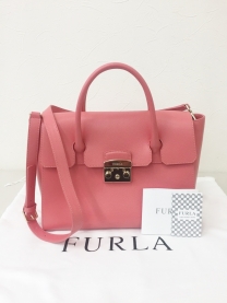 フルラ　FURLA